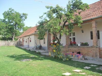 Bari Tanya Hotel Kisnána Екстериор снимка